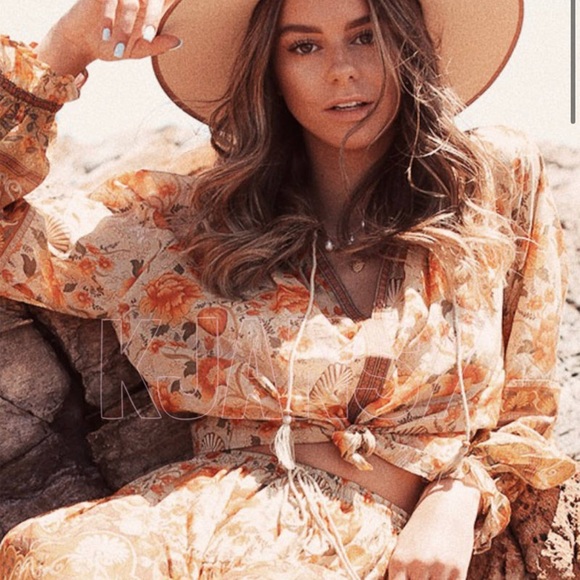 NEW! Bohemian Mermaid Shell Blouse - Picture 4 of 8